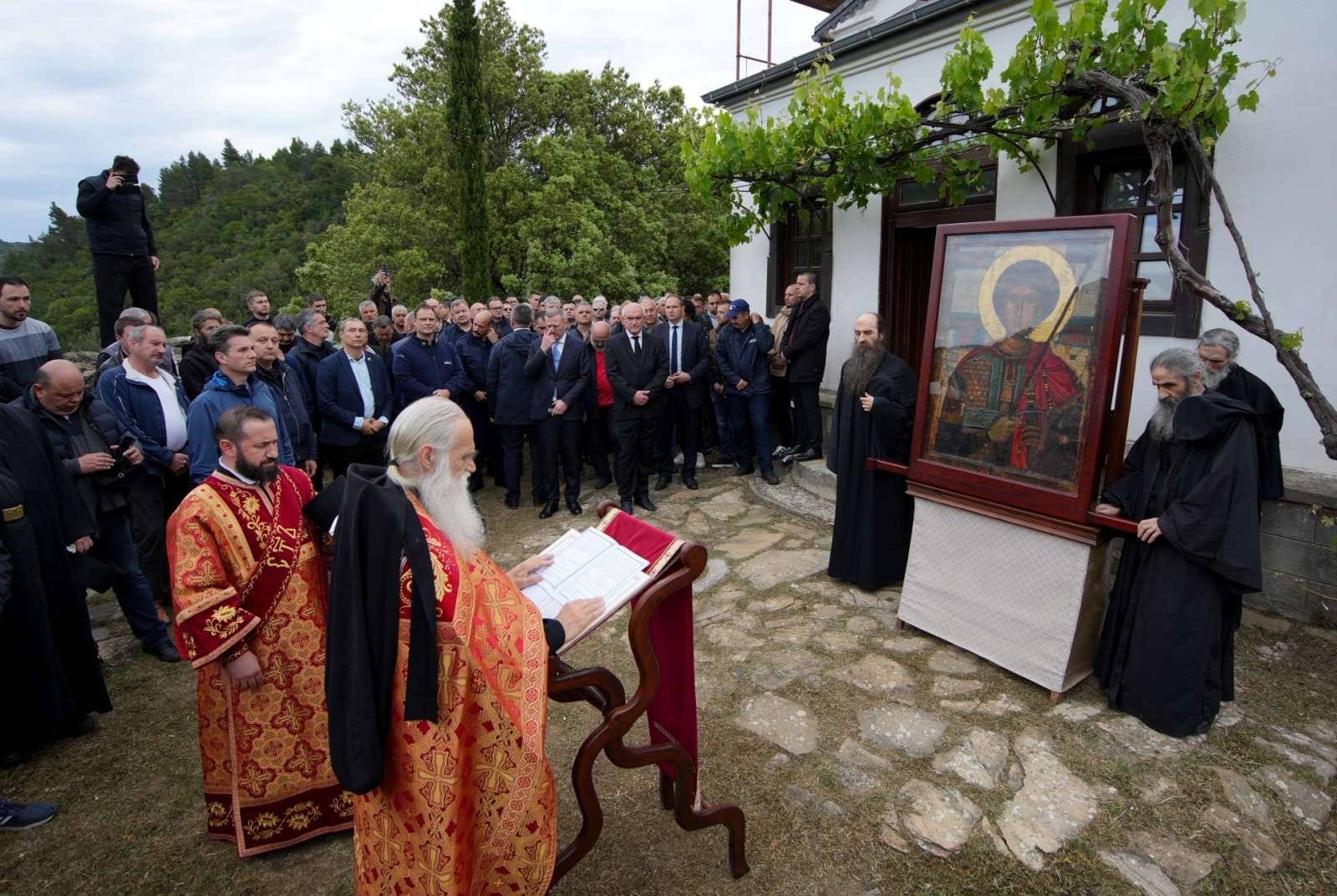  Премиерът Главчев и българската делегация участваха в празника на  манастира 